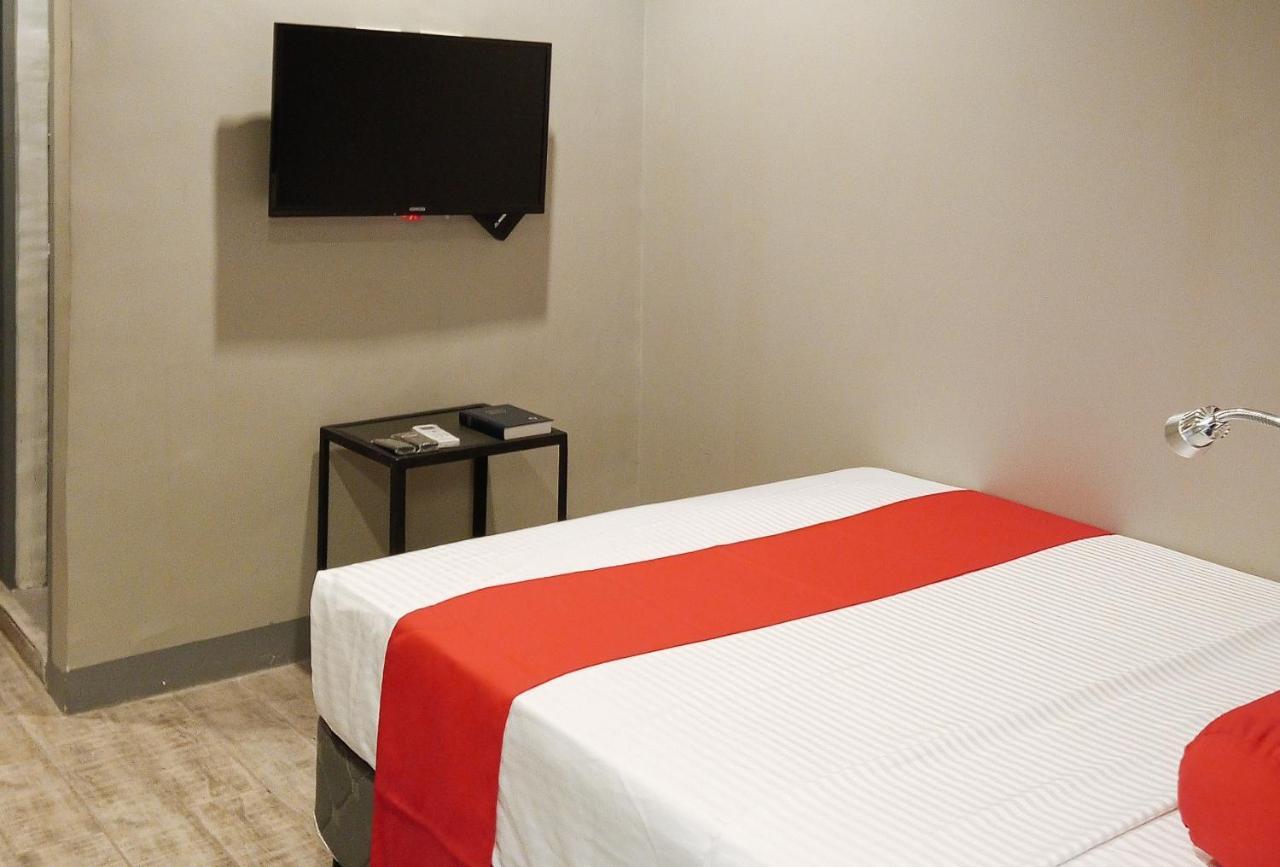 Central District Hotel Davao City Esterno foto