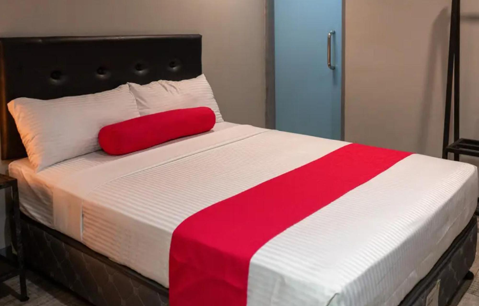 Central District Hotel Davao City Esterno foto
